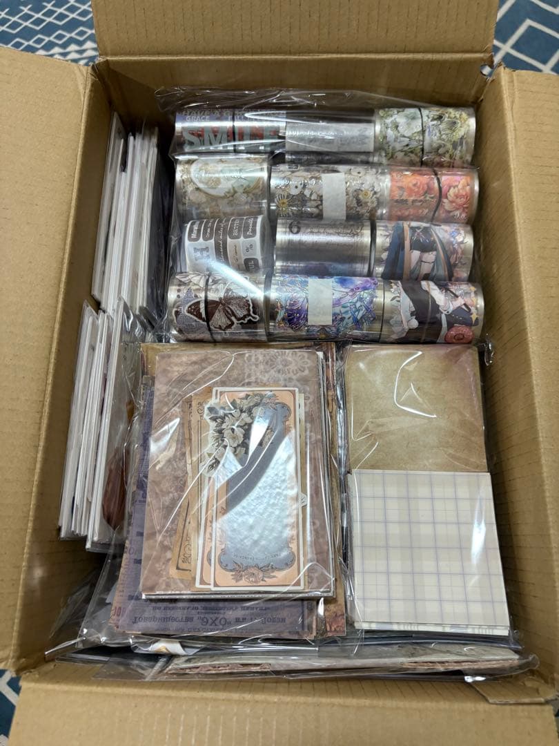 コラージュ素材まとめ売り 80size 6.3kg 大量レアもの沢山