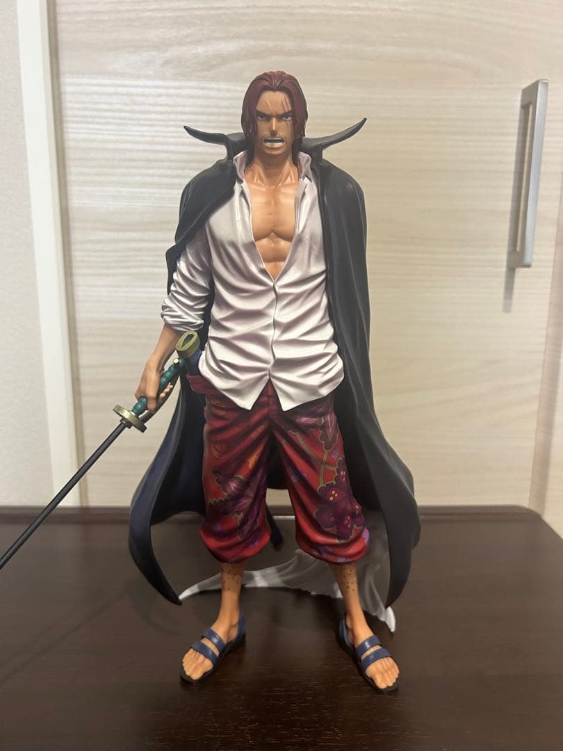 ワンピース　バンプレくじ　シャンクス　A賞