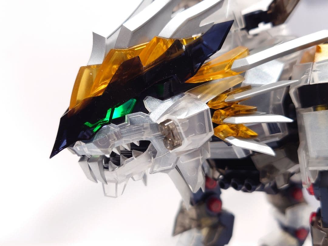 ゾイド　もどき　ムゲンライガー クリアver.電飾付パール塗装　グロス仕上げ