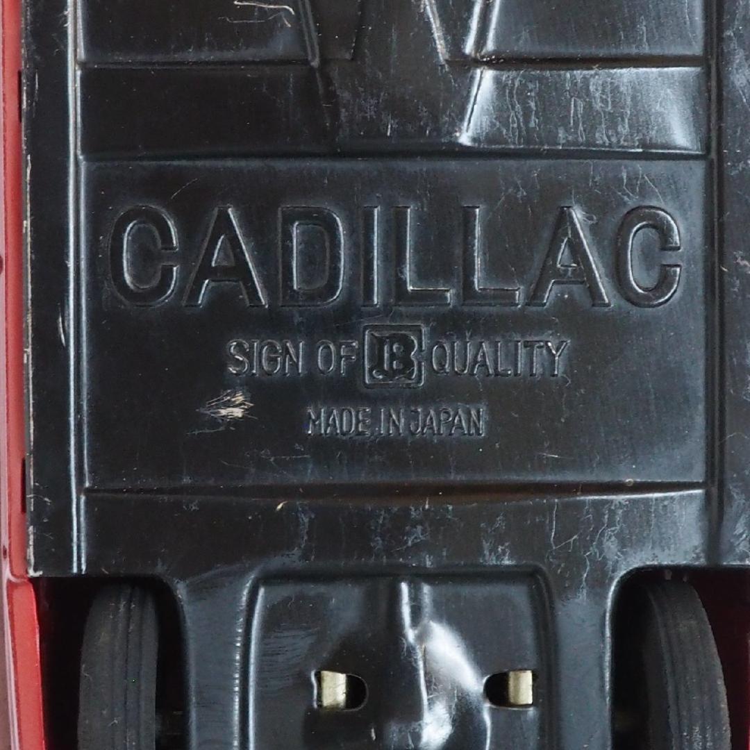 萬代屋【60 キャデラック コンバーチブル大 赤】inブリキtoy car 箱無