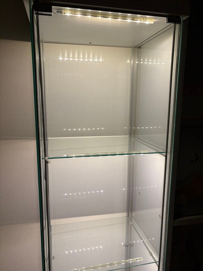 IKEA デトルフ ガラスケース LEDライト付き 【梱包・たのメル便】