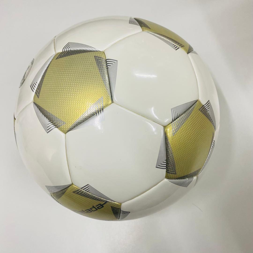 限定値下げ　pelada サッカーボール ゴールドエディション　5号　4900