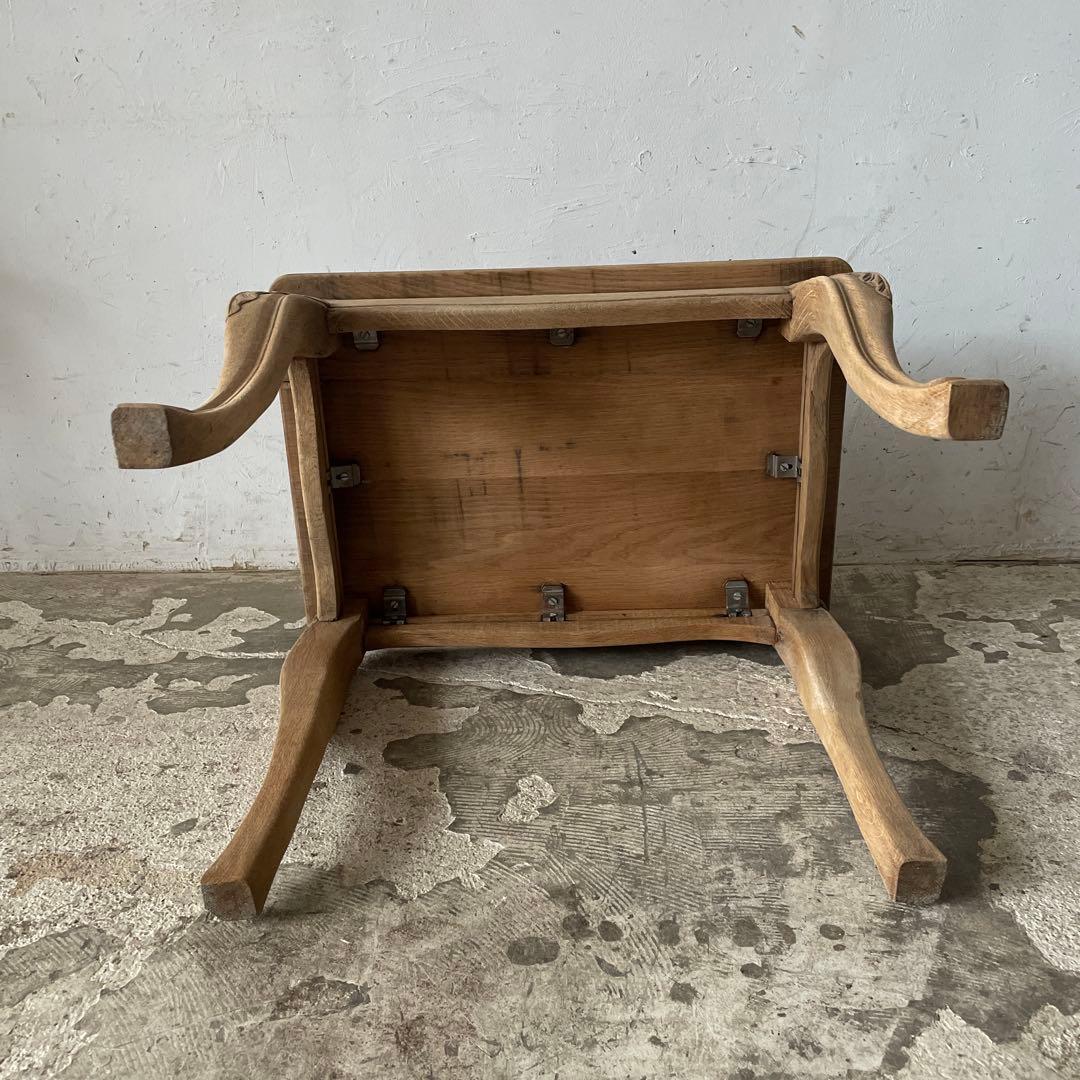 ビンテージ　　サイドテーブル ベッドサイドテーブル　猫脚　剥離