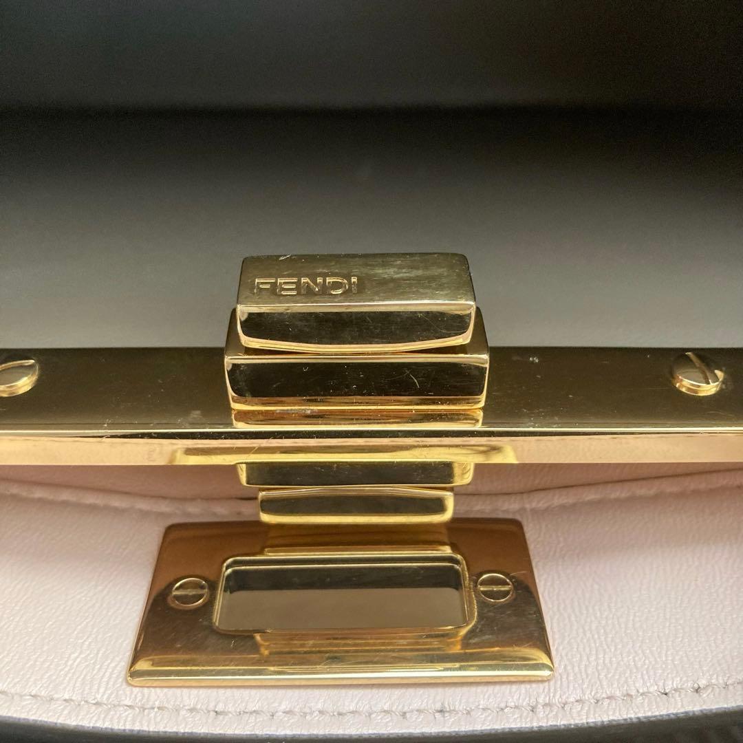 FENDI フェンディ ピーカブー アイシーユー スモール ミニ 白 ホワイト