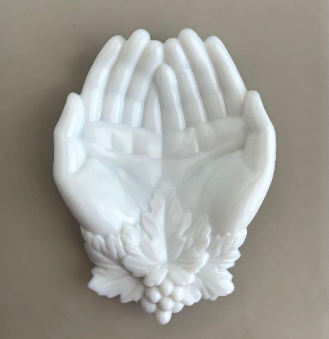 アメリカヴィンテージ ♤ ミルクガラスのハンドトレイ ♤ ウエストモアランド