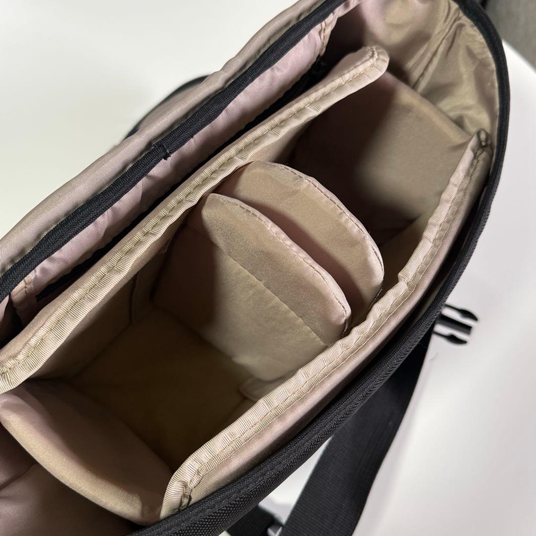 Nikon デジタル一眼レフカメラ D5600 ダブルズームキット バッグ付き