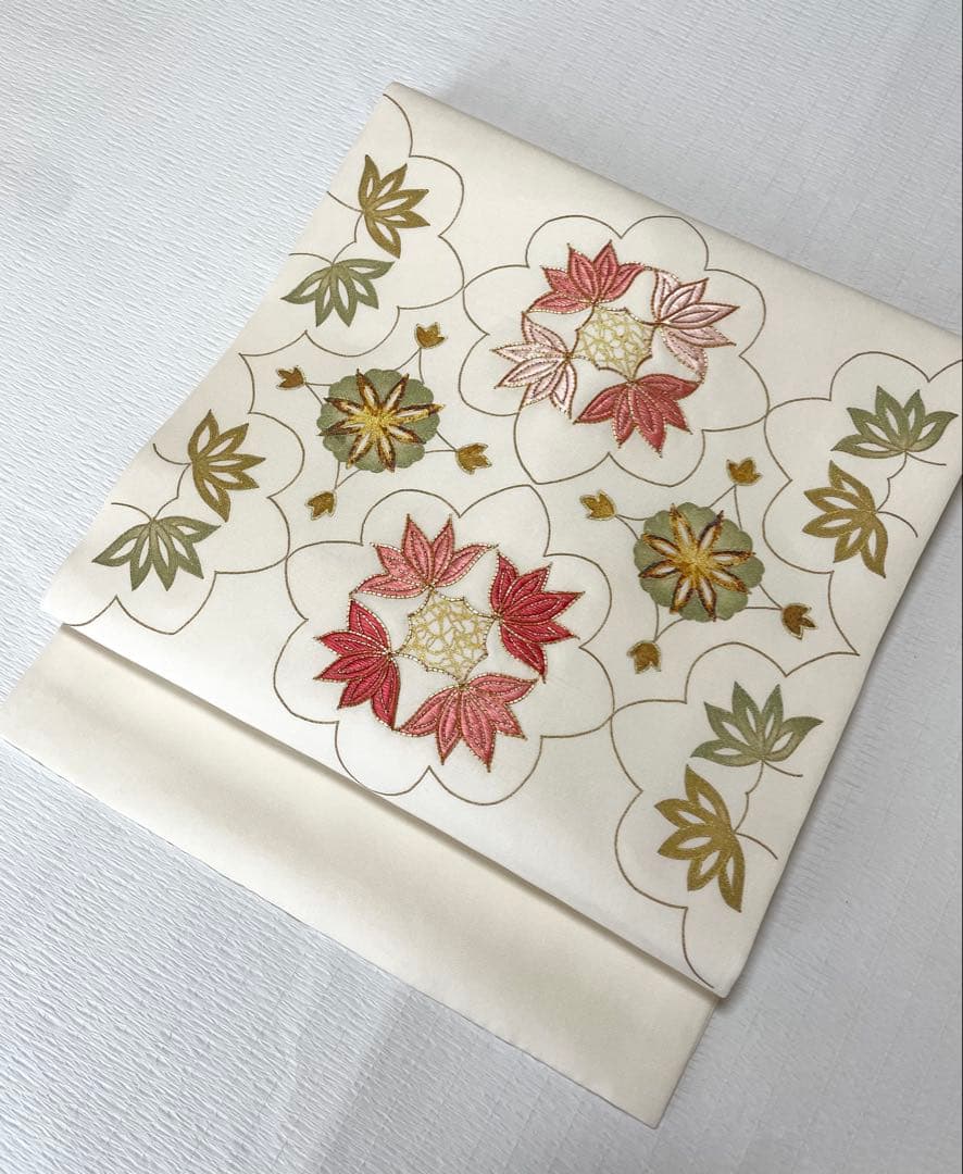 刺繍が美しい塩瀬九寸名古屋帯◇手刺繍 正絹 オフホワイト