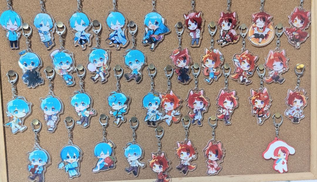 すとぷり キーホルダー、アクスタ類