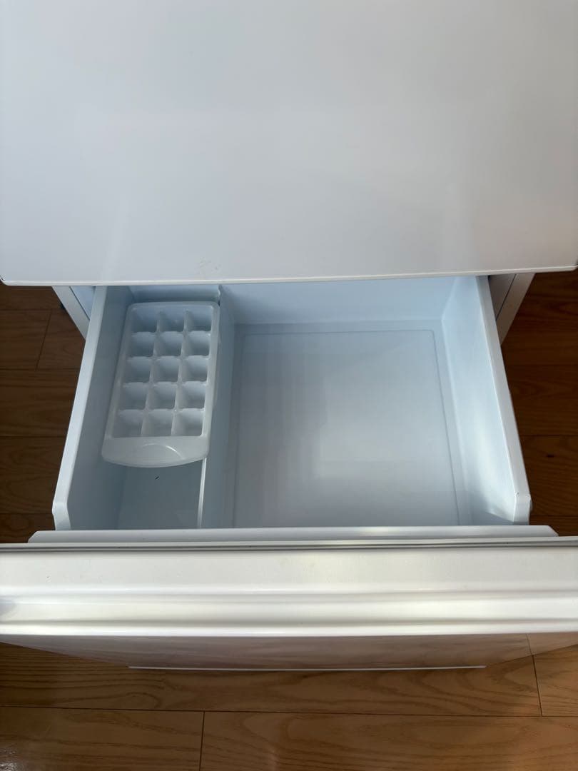 maaaaa⭐︎送料込み！AQUA 冷蔵庫　AQR-17MBK(W)