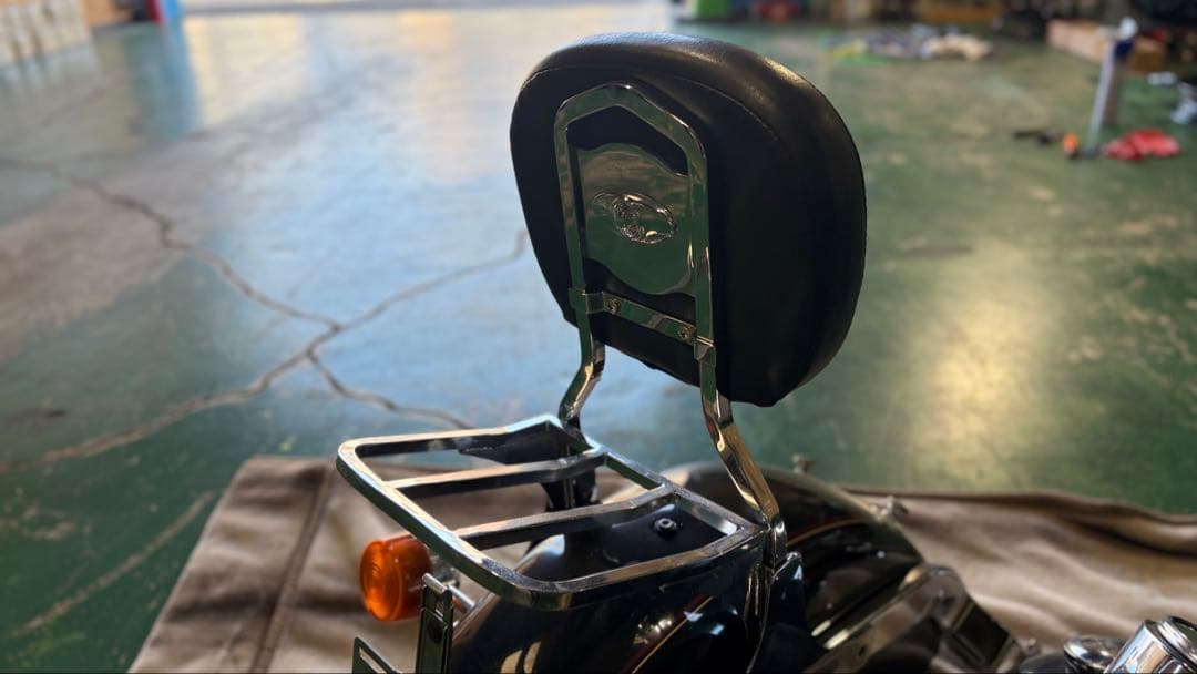 FLSTS 2001年式　キャブ車　外装一式　装飾品多数！