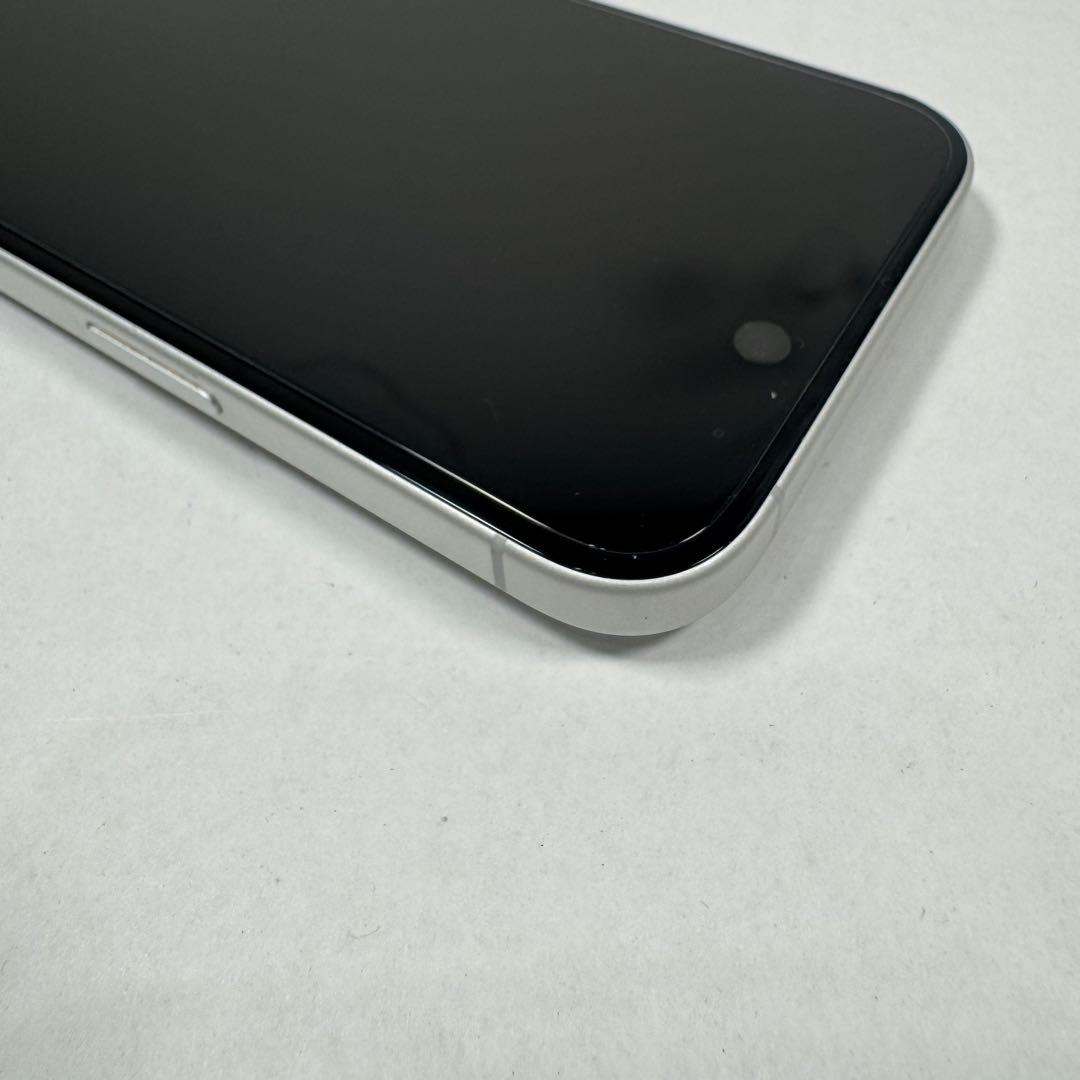 【美品】iPhone16 128GB本体+おまけ付