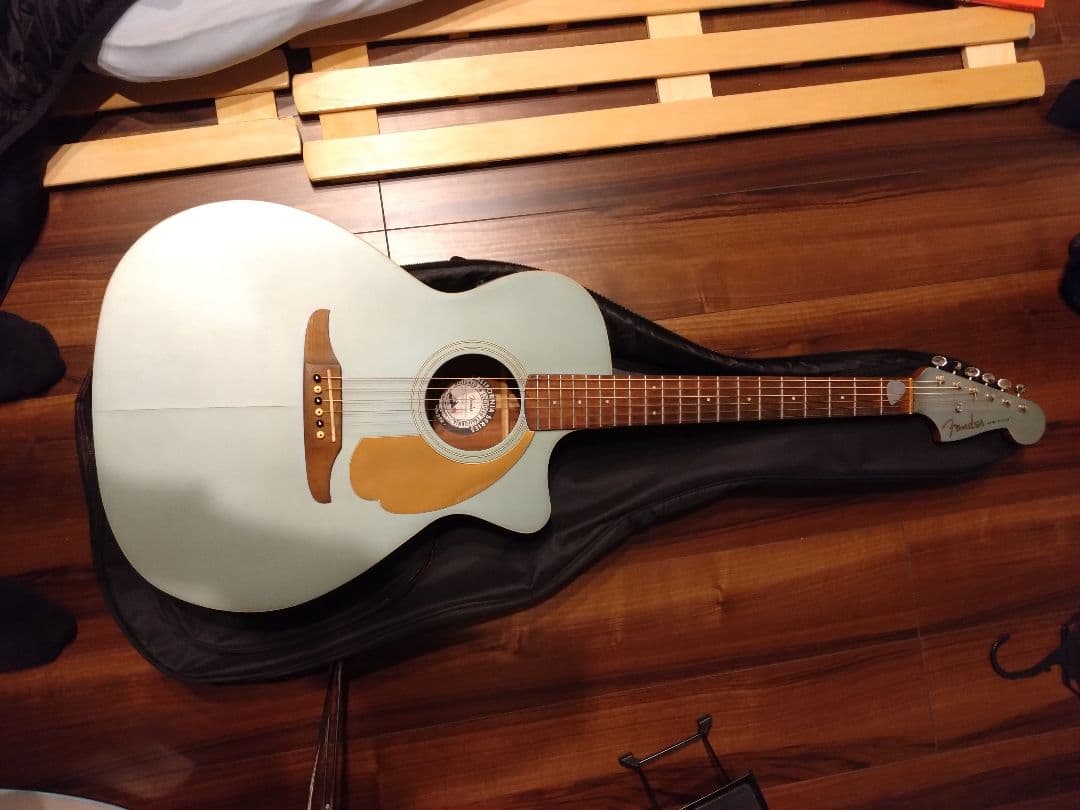 マ*ウ様 Fender Newporter Player エレアコ　難あり