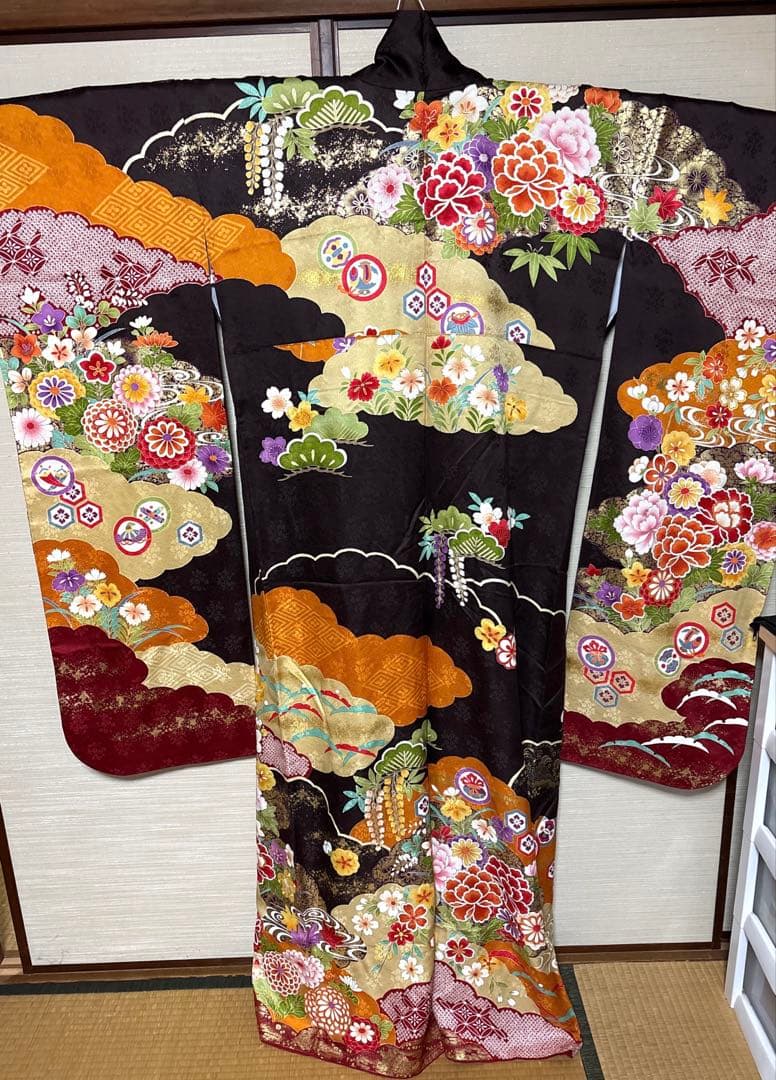 黒鳶色 吉祥花柄 振袖 身丈165