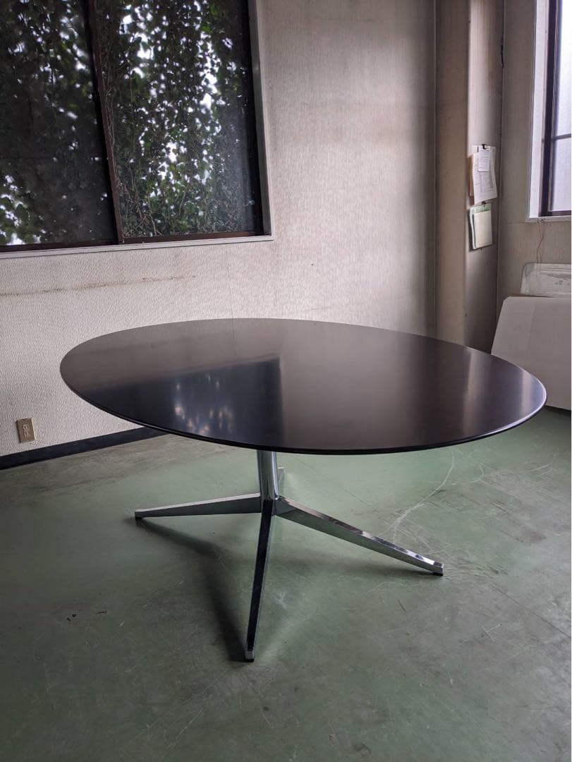 Dining Table -by Florence Knoll テーブル