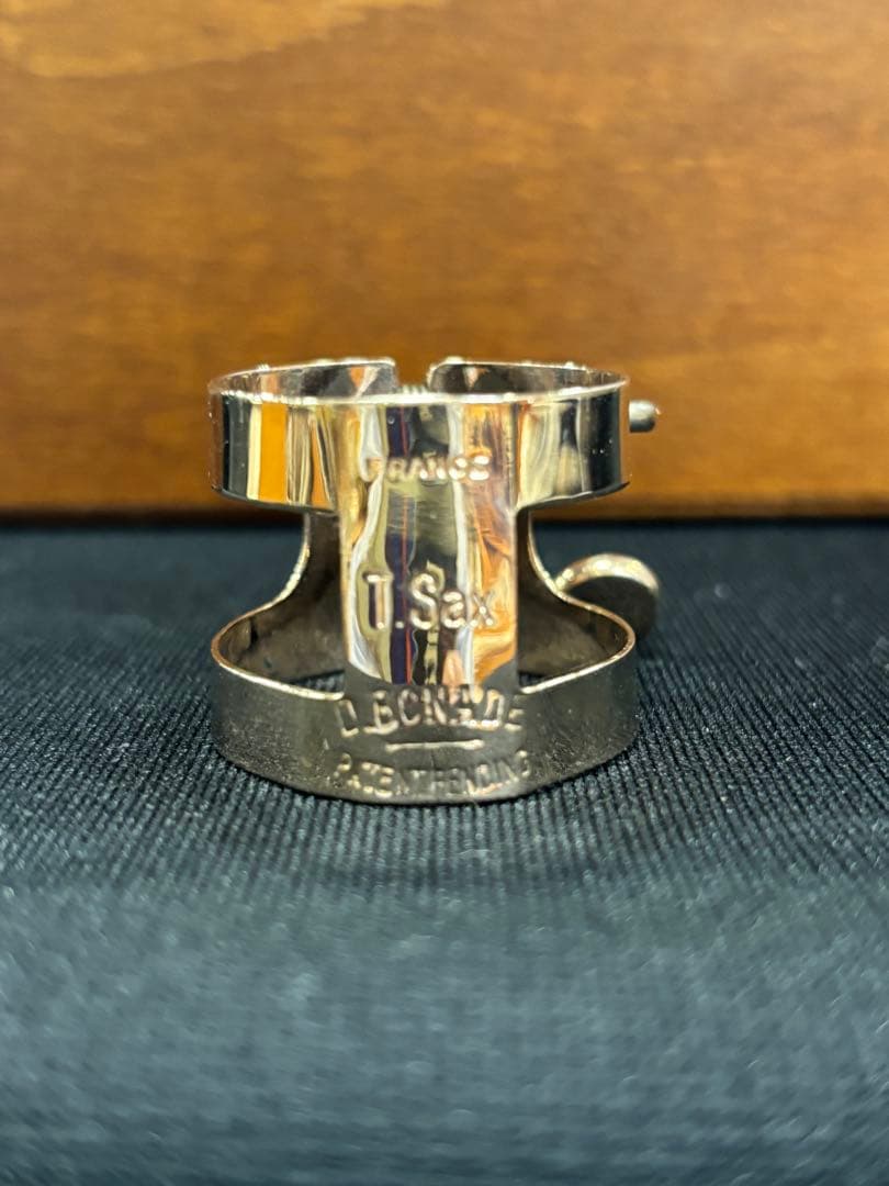 BUZZ テナーサックスリガチャー　ピンクゴールド