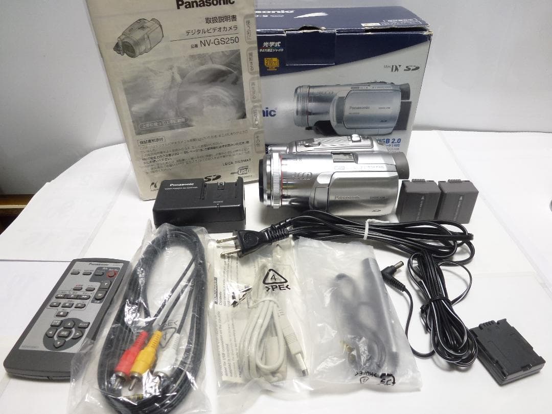 美品　動作品　Mini DV　パナソニックビデオカメラ　NV-GS250　大人気