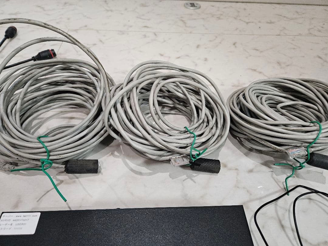 防犯カメラ 3台セット レコーダー付き　LANケーブルタイプ