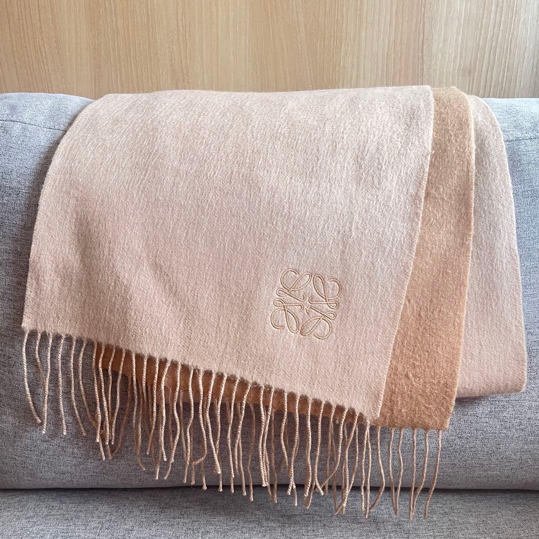 美品❁⃘LOEWEロエベ❁⃘ウール＆カシミヤ現行モデル バイカラーマフラー❁⃘ロゴ刺繍