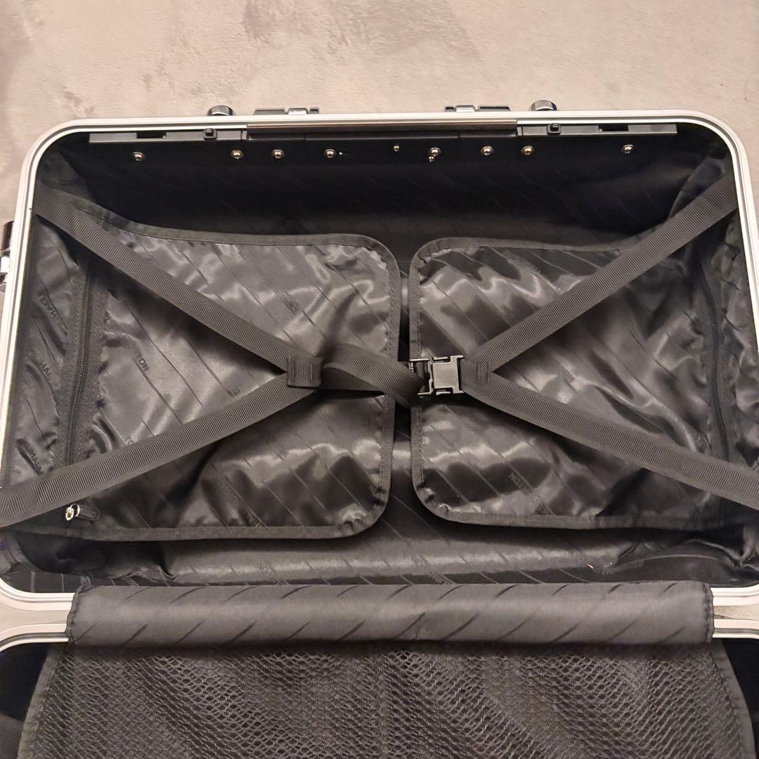 ゼロハリバートン ZRP-Fキャリーケース 2輪 36L シルバー