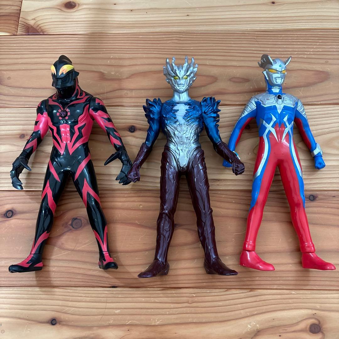 ウルトラマン　サウンドアクションフィギュア　3点セット