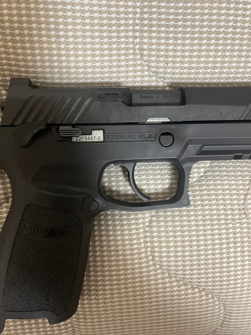 SIGSAUER M17 co2 ケース付き