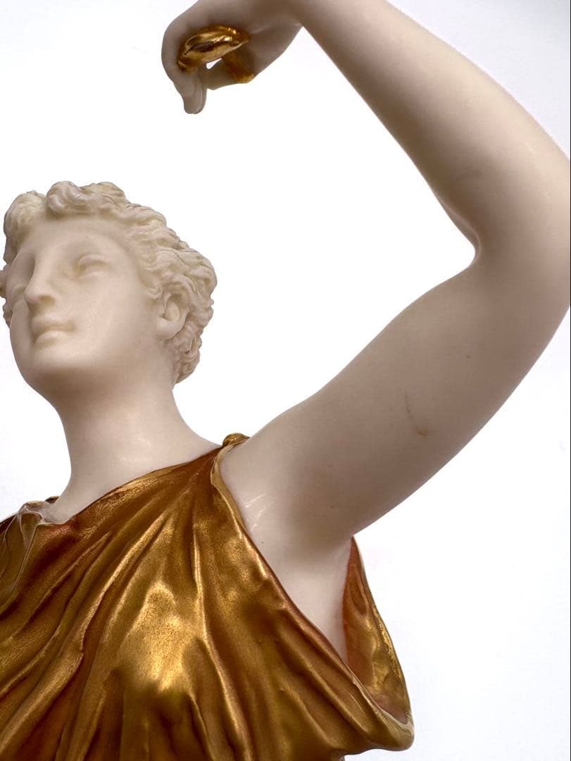 Worcesterロイヤルウースター1827 1828フィギュリン2体