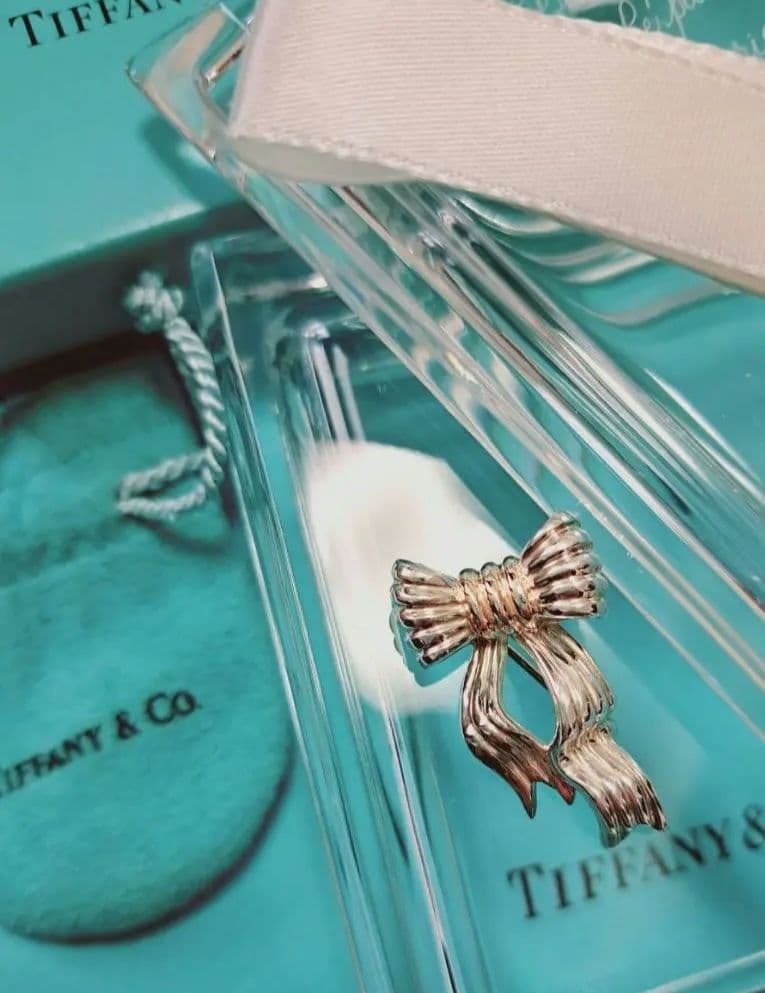 ティファニー リボン starring 14k コンビ ヴィンテージ ブローチ