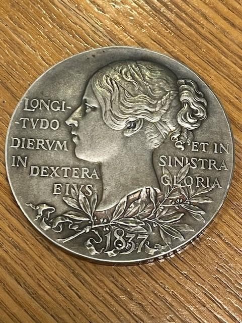 【ビクトリア女王ダイヤモンドジュビリー 銀メダル　１８３７－１８９７】