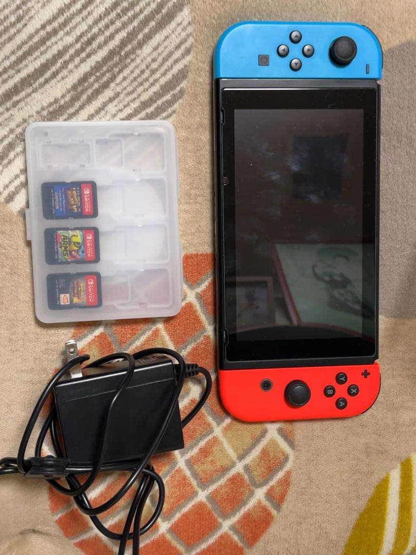 ス*テ様 Nintendo Switch 青/赤 本体 ゲームカードケース付き