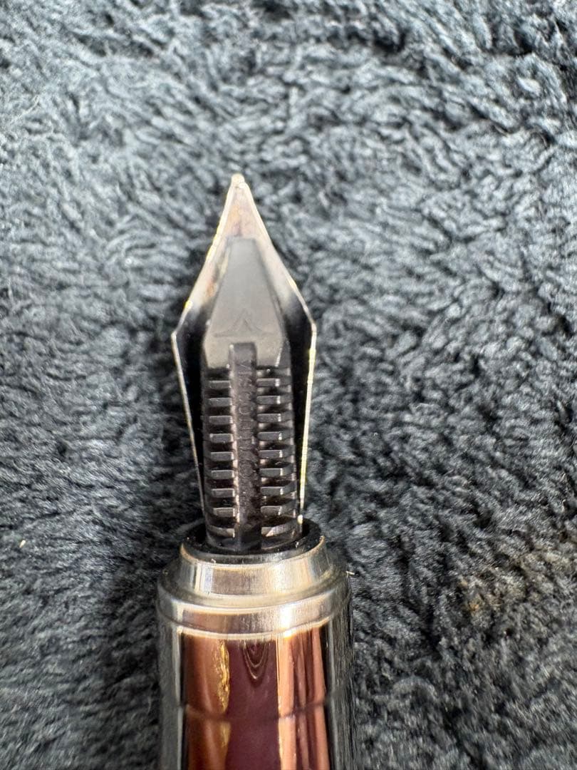 VISCONTI クラシック万年筆 黒