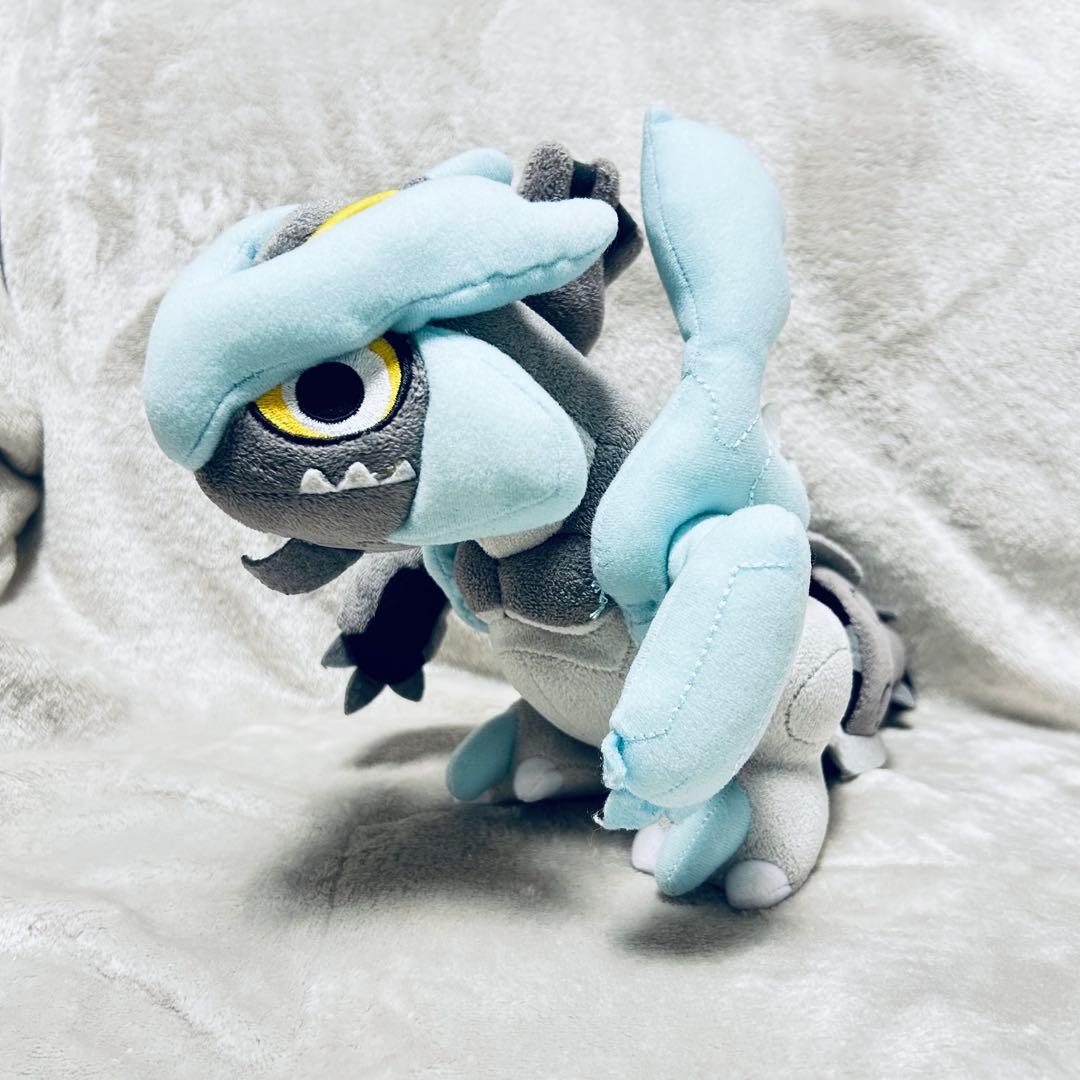 ポケモン　キュレム　ドール　ポケドール　ぬいぐるみ　pokemon