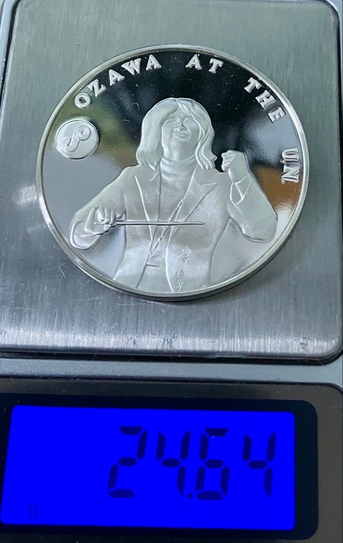 マトリョシカ ハレー彗星記念メダル&小澤征爾記念メダル