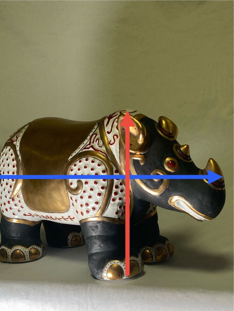 2626❣️ 幸運　サイ　置物　輸入品　ゴールド　風水