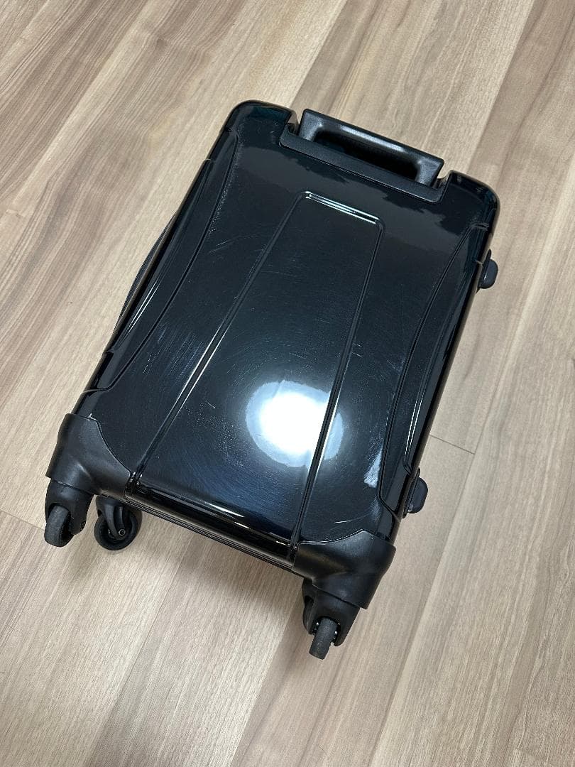 【限定50個】初音ミク キャリーケース VISA特典