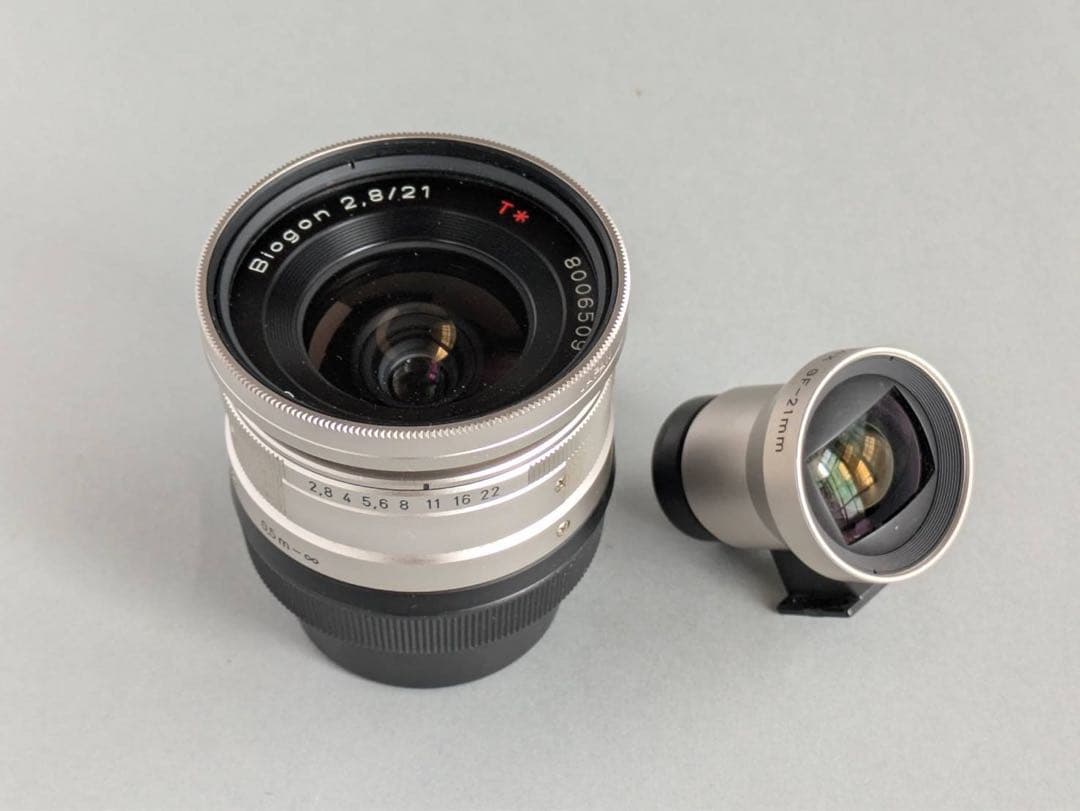 CONTAX G2 レンジファインダーカメラ シルバー