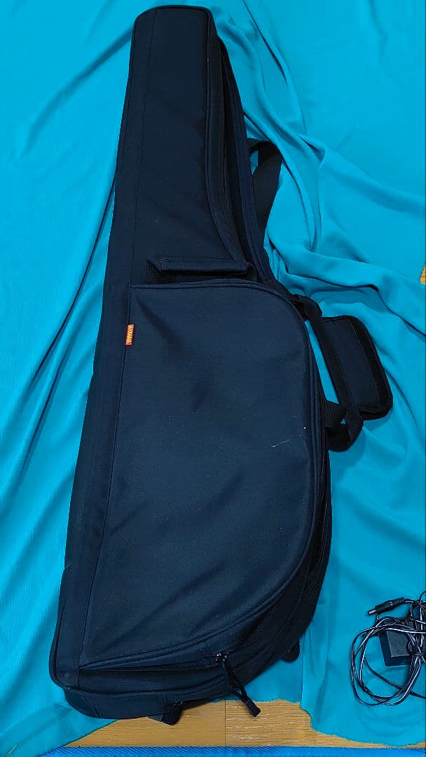 ヤマハ サイレントギターケース付き状態 良好