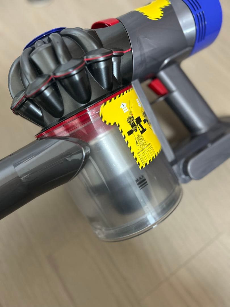 Dyson V8 Fluffy Extra サイクロン式 コードレス 掃除機