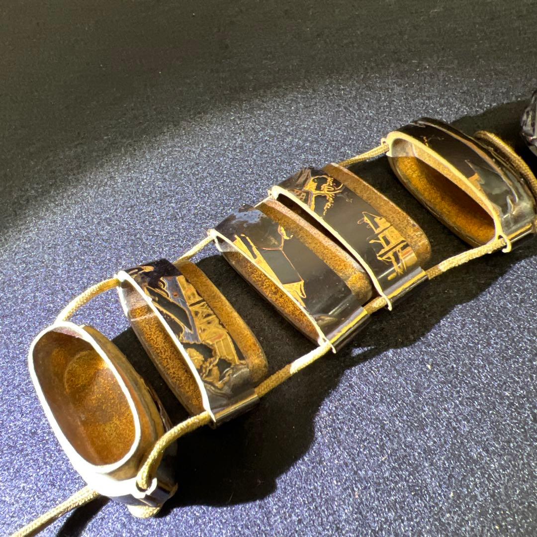 江戸時代　蒔絵木彫五段印籠、透彫木彫根付　43g 東Y8-0109☆2Fタルチ