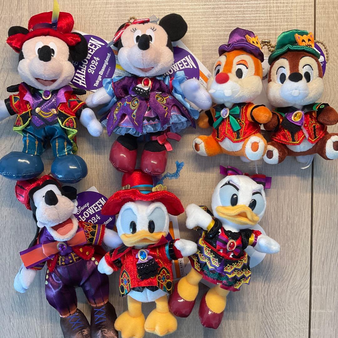 ぬいぐるみバッジ　ディズニーハロウィン　ミッキー ミニー ドナルド デイジー