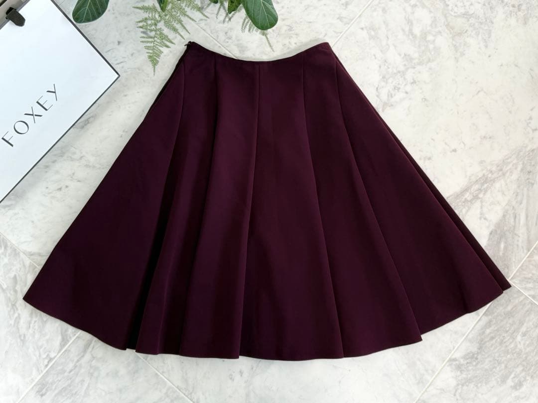 未使用級❣️FOXEY/フォクシーニューヨーク スカート 38 バーガンディ
