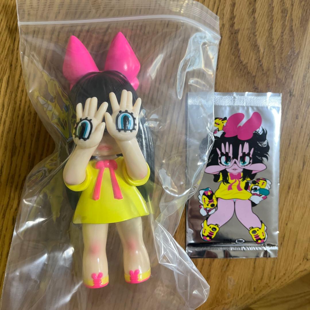 Reebok GRAPE BRAIN にぎるちゃんソフビ