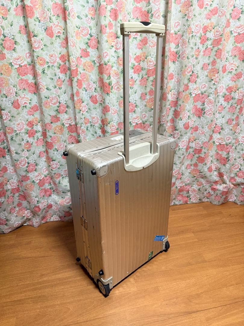 (値下げ)RIMOWA アルミニウム製2輪キャリーケース 中型