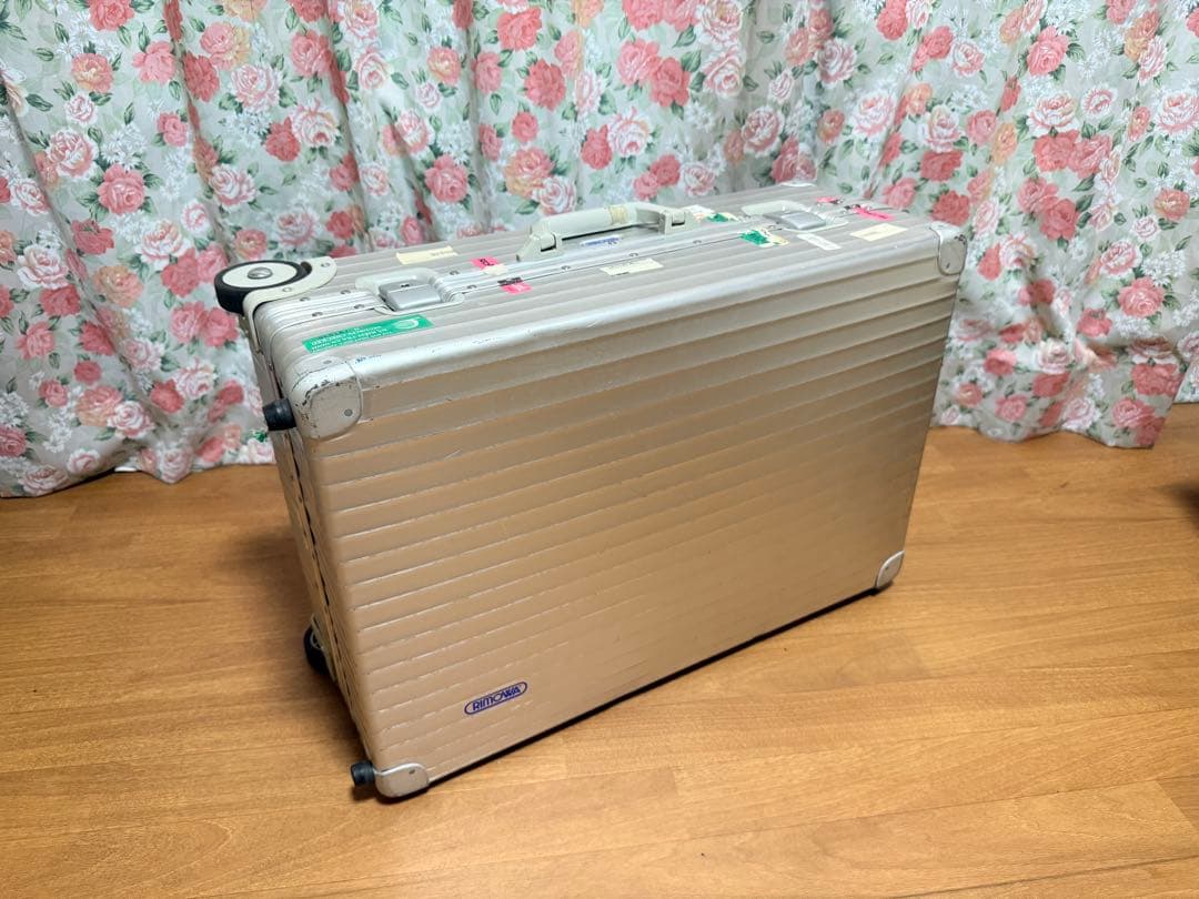 (値下げ)RIMOWA アルミニウム製2輪キャリーケース 中型
