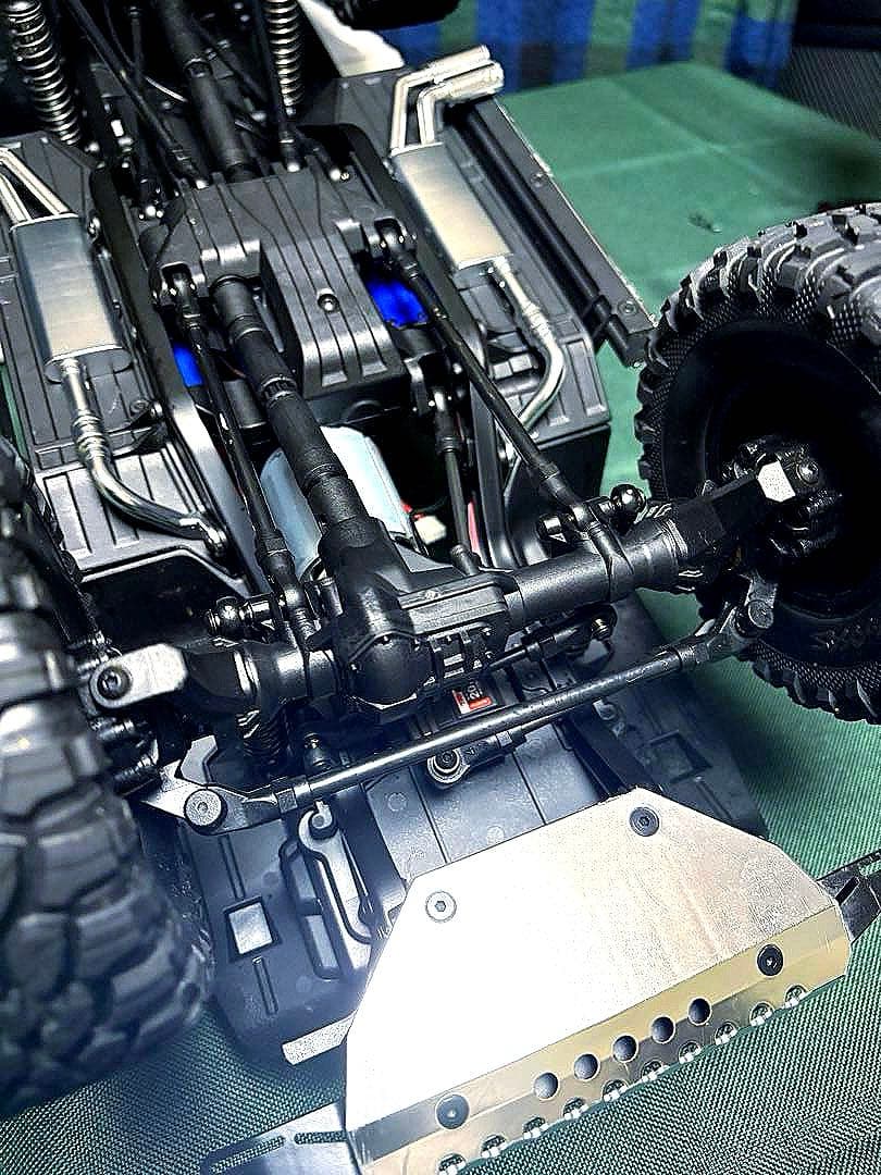 月半です トラクサス TRX6 ベンツ G63 クローラーTRX4