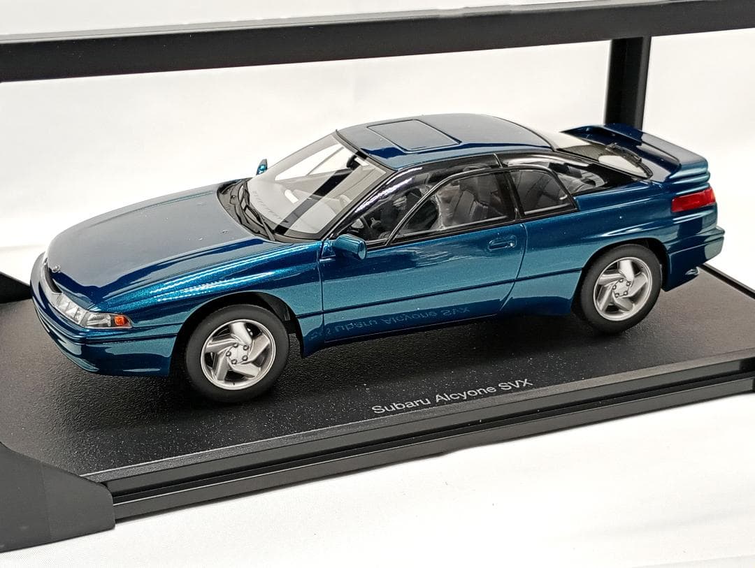 DNA 1/18 スバル アルシオーネ SVX 1991 (グリーンメタリック)