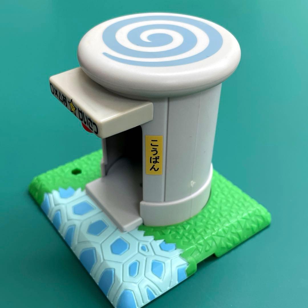 どうぶつの森　森をつくろう！H-5 森の交番 おまわりさん ミニチュア　レア