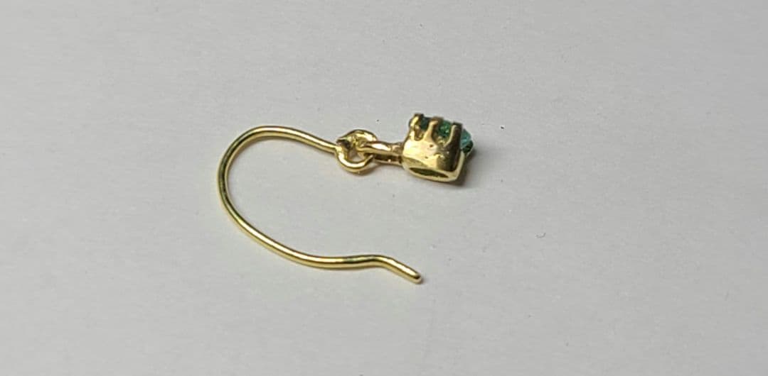 りんご★ブラジルバターリャパライバトルマリン★ピアスオーダー