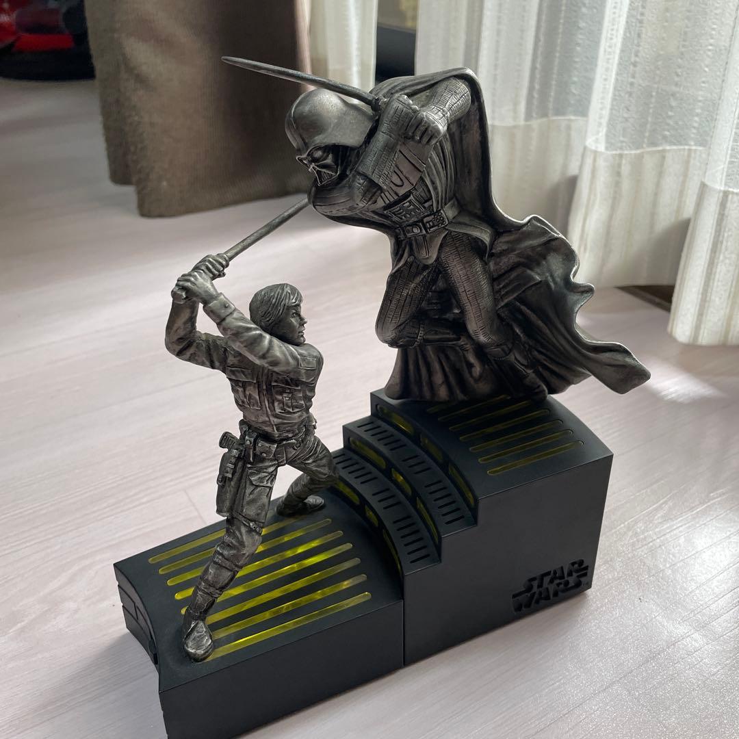 スター・ウォーズ帝国の逆襲ダース・ベイダーとルーク・スカイウォーカー スタチュー