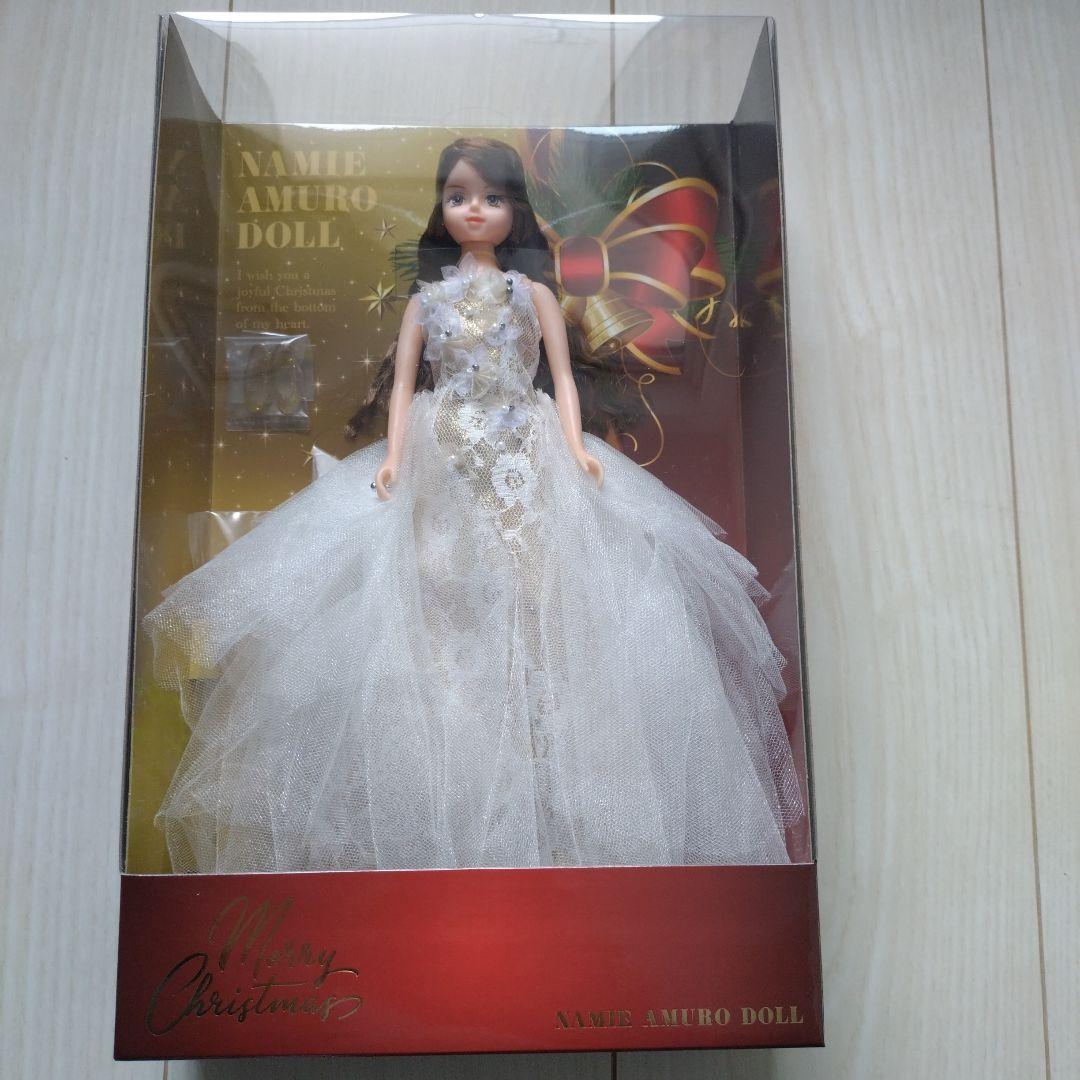 安室奈美恵　NAMIE AMURO DOLL ドール　白　ドレス