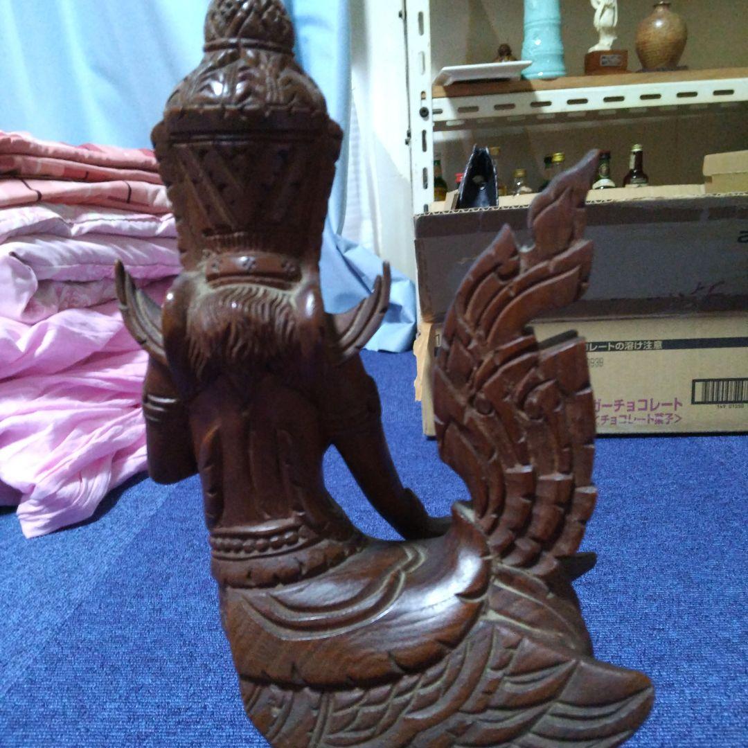 木製神像 彫刻 伝統的デザイン